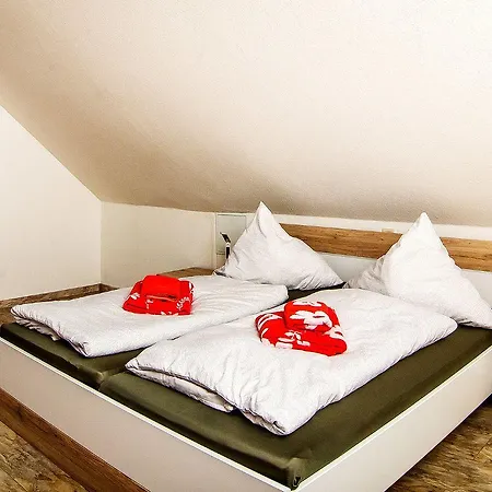 Am Kunstberg 3* 알테나우